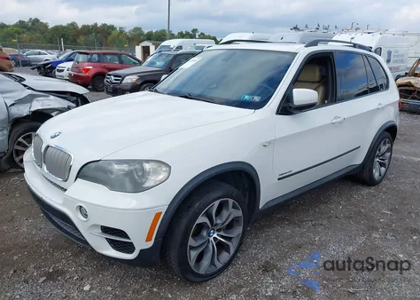 2011 BMW X5 xDrive50I из США, поврежденный, VIN 5UXZV8C52BLL67948